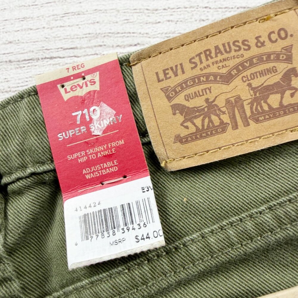 Levi’s Girls Super Skinny Jeans Regular Olive Green Distressed Stretch NWT 7 - Picture 5 of 5